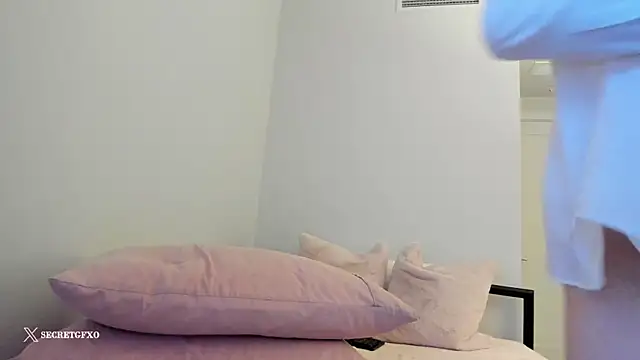 secretgirlfriendxo online show from February 9, 7:27 am