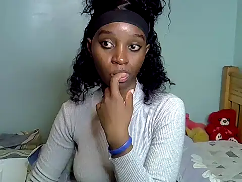 Snapshot of Enkarxx chatting on February 5, 6:37 pm Enkarxx online show from February 5, 6:37 pm