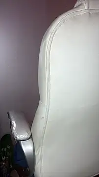 Snapshot of NiickyJones chatting on May 3, 5:46 am NiickyJones online show from May 3, 5:46 am