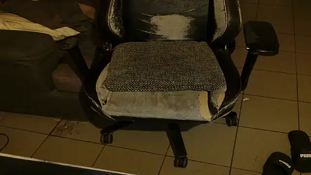 Str8boyy online show from April 8, 12:43 am