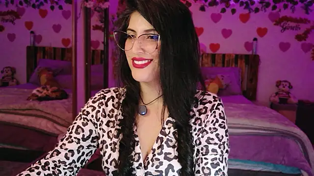 azahar  ziiz online show from February 26, 1:04 am