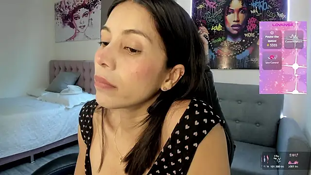 Snapshot of andykiuty chatting on January 17, 4:54 pm andykiuty online show from January 17, 4:54 pm