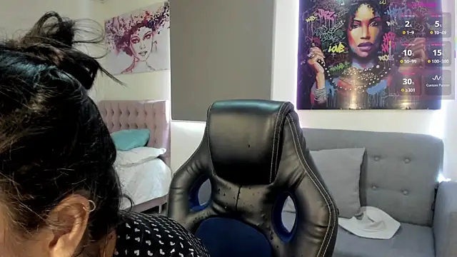 Snapshot of andykiuty chatting on February 27, 8:09 pm andykiuty online show from February 27, 8:09 pm