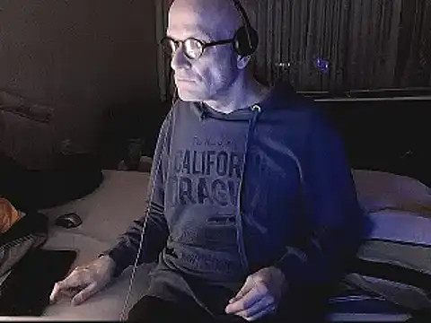 HornyRalfi55 online show from December 8, 11:35 am