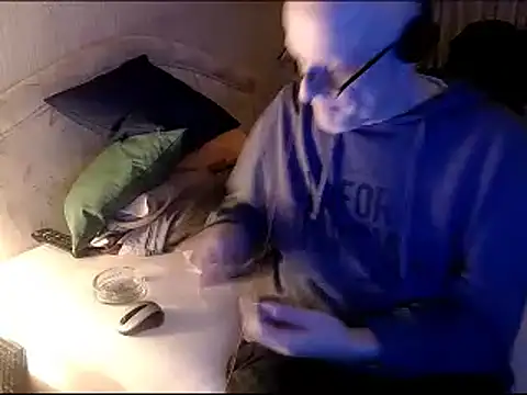 HornyRalfi55 online show from December 8, 7:32 pm