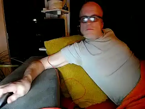 HornyRalfi55 online show from December 26, 11:13 pm