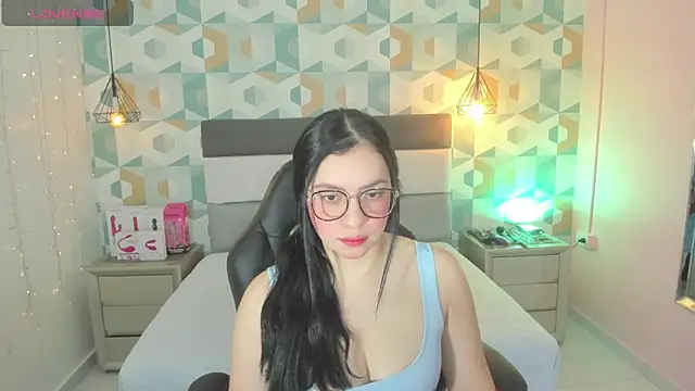 megancero online show from February 21, 12:39 pm