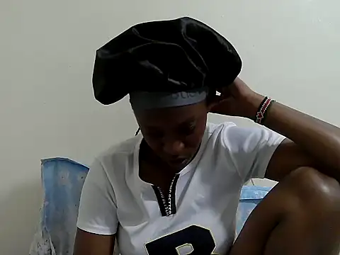 Snapshot of lizbela1 chatting on November 13, 4:17 pm lizbela1 online show from November 13, 4:17 pm