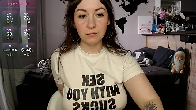 Snapshot of missgenevaonceagain_ chatting on June 27, 6:07 am missgenevaonceagain online show from June 27, 6:07 am