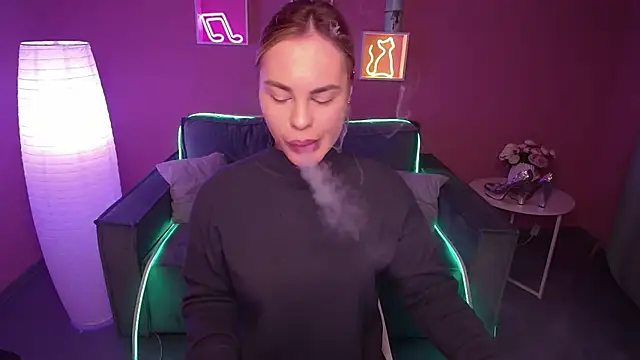 RikaRaily online show from December 10, 6:01 am