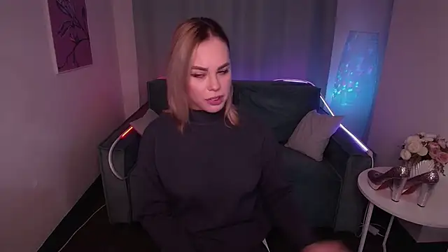 RikaRaily online show from February 14, 7:49 am