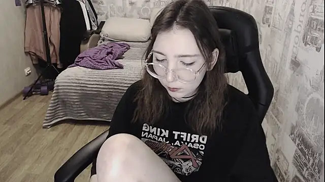 AmeliaKamishiro online show from December 2, 12:29 pm