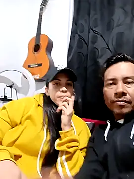 Snapshot of cachorro0527 chatting on November 6, 3:51 am cachorro0527 online show from November 6, 3:51 am