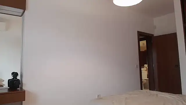 Snapshot of SexyandMarried1 chatting on October 21, 10:38 am SexyandMarried1 online show from October 21, 10:38 am