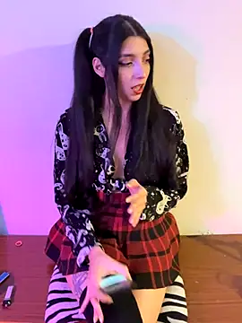 Snapshot of Felicia_smok3 chatting on December 3, 2:41 am Felicia smok3 online show from December 3, 2:41 am