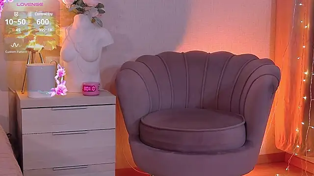 Alexis Powell online show from February 7, 10:09 pm