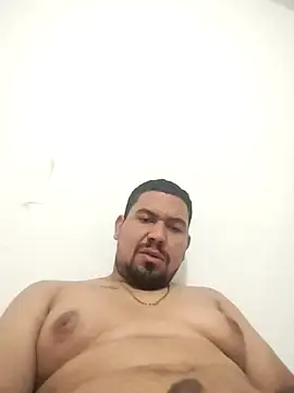 Snapshot of stiven_rood chatting on October 16, 7:42 am stiven rood online show from October 16, 7:42 am