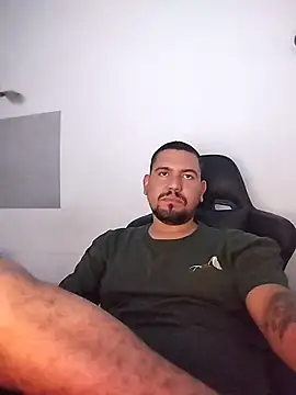 Snapshot of stiven_rood chatting on December 21, 7:59 am stiven rood online show from December 21, 7:59 am