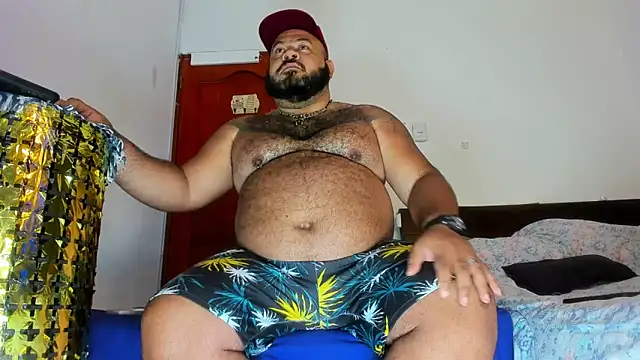 Latino bigcock online show from April 8, 5:13 pm