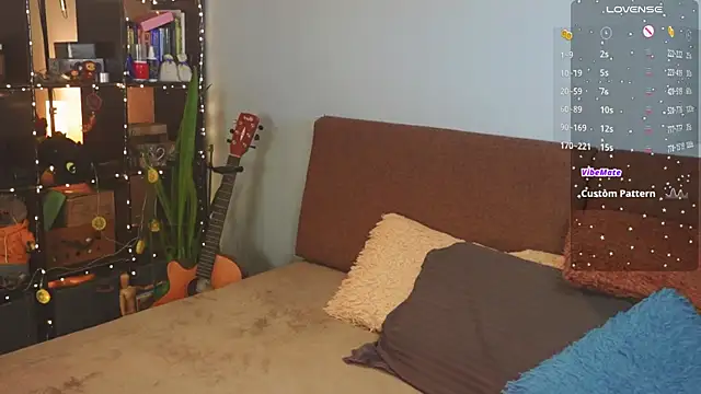 bananya kitty online show from April 8, 7:30 am