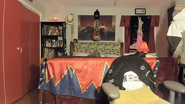 RoosterWabbit online show from March 10, 12:40 am