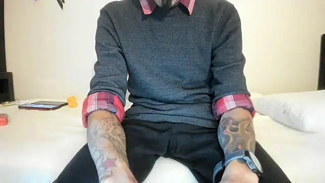 RoosterWabbit online show from October 4, 8:40 pm