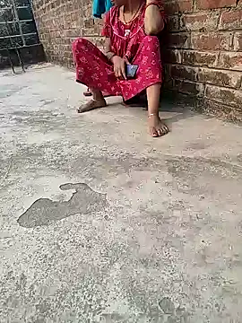 Snapshot of COUPLLE_VILLAGE chatting on December 24, 8:11 am COUPLLE VILLAGE online show from December 24, 8:11 am