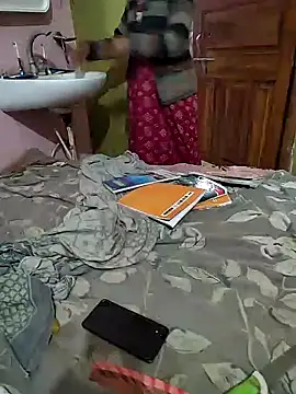 Snapshot of COUPLLE_VILLAGE chatting on December 28, 10:47 am COUPLLE VILLAGE online show from December 28, 10:47 am