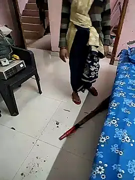 Snapshot of COUPLLE_VILLAGE chatting on January 24, 3:43 am COUPLLE VILLAGE online show from January 24, 3:43 am