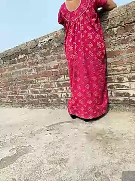 Snapshot of COUPLLE_VILLAGE chatting on January 28, 6:49 am COUPLLE VILLAGE online show from January 28, 6:49 am