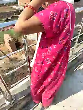 Snapshot of COUPLLE_VILLAGE chatting on February 4, 7:51 am COUPLLE VILLAGE online show from February 4, 7:51 am