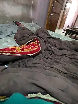 Snapshot of COUPLLE_VILLAGE chatting on February 28, 3:26 am COUPLLE VILLAGE online show from February 28, 3:26 am