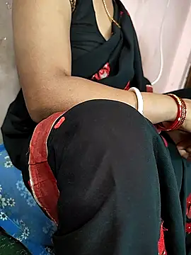 Snapshot of COUPLLE_VILLAGE chatting on March 22, 3:30 am COUPLLE VILLAGE online show from March 22, 3:30 am