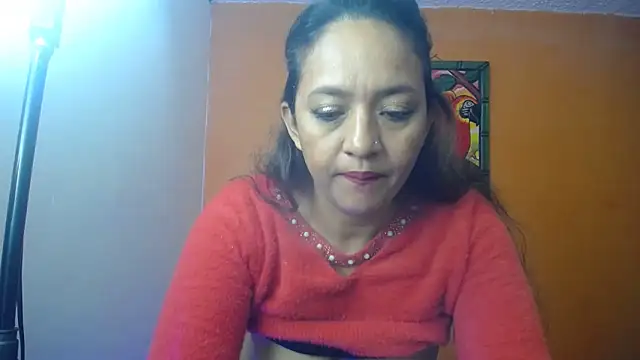 Snapshot of daleska_ayala_1 chatting on January 12, 2:45 am daleska ayala 1 online show from January 12, 2:45 am
