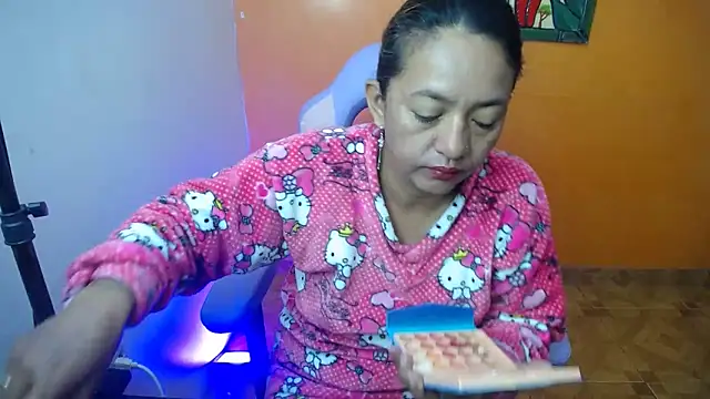 Snapshot of daleska_ayala_1 chatting on January 23, 11:26 am daleska ayala 1 online show from January 23, 11:26 am