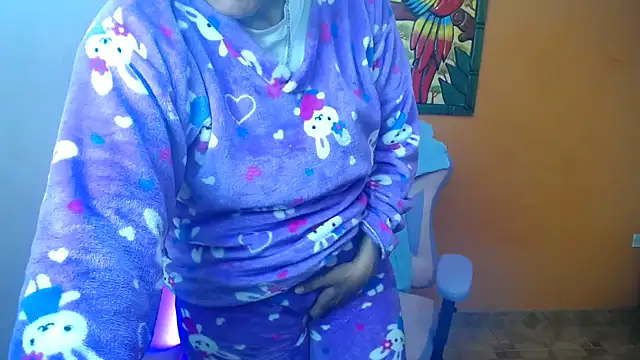 Snapshot of daleska_ayala_1 chatting on February 2, 2:27 am daleska ayala 1 online show from February 2, 2:27 am