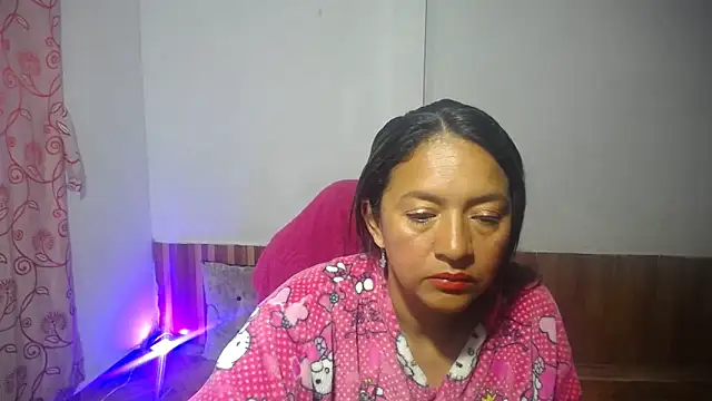 Snapshot of daleska_ayala_1 chatting on February 28, 11:03 am daleska ayala 1 online show from February 28, 11:03 am