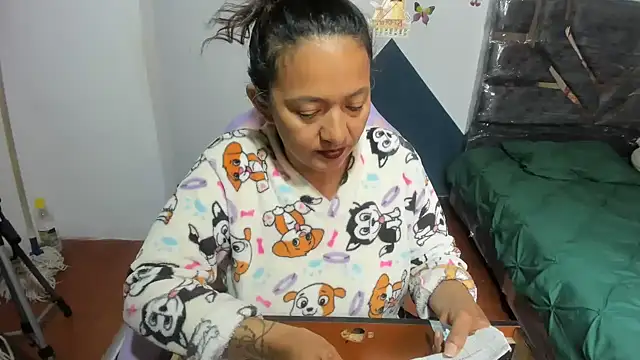 Snapshot of daleska_ayala_1 chatting on September 9, 3:00 pm daleska ayala 1 online show from September 9, 3:00 pm