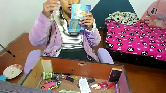 Snapshot of daleska_ayala_1 chatting on November 12, 10:20 pm daleska ayala 1 online show from November 12, 10:20 pm