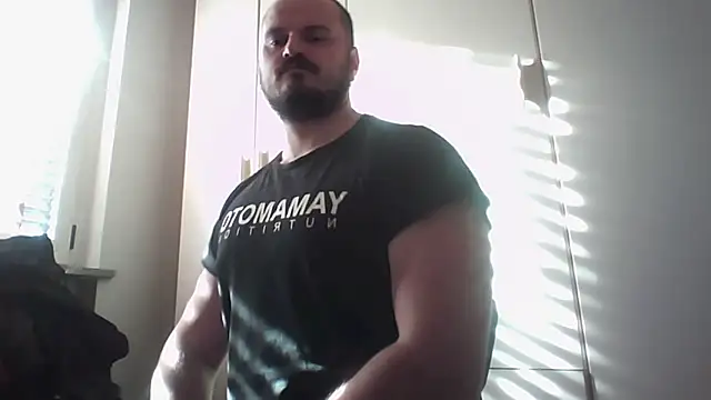 Snapshot of bussilesnar chatting on February 17, 1:40 pm bussilesnar online show from February 17, 1:40 pm