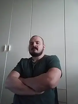 Snapshot of bussilesnar chatting on March 1, 1:57 pm bussilesnar online show from March 1, 1:57 pm