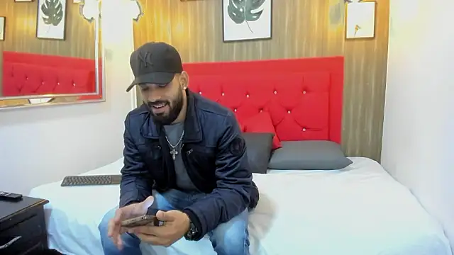 Thiagogomez online show from January 13, 12:43 pm