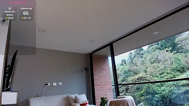 Snapshot of Helenbronwx chatting on November 25, 10:10 pm Helenbronwx online show from November 25, 10:10 pm