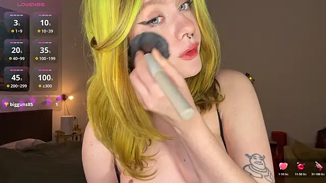 Snapshot of sunshine_lina chatting on December 18, 5:02 am sunshine lina online show from December 18, 5:02 am