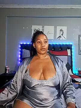 Toya P online show from November 19, 7:36 pm