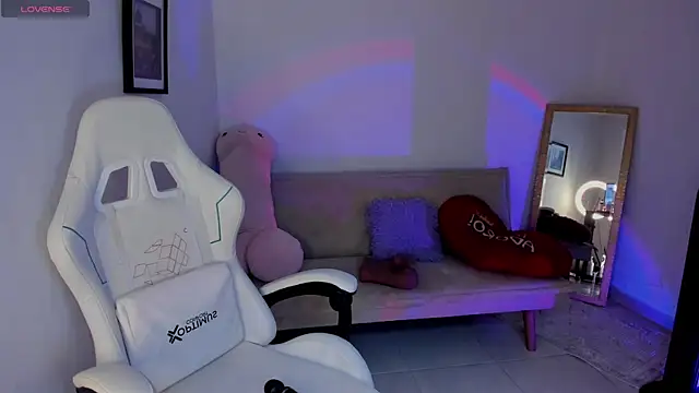 sweet pink  online show from April 18, 1:04 pm