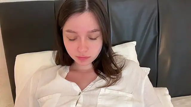  liatris  online show from March 14, 4:30 pm