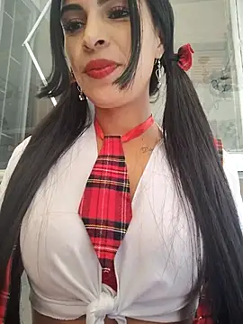 Snapshot of Astrid-- chatting on October 31, 6:20 pm Astrid-- online show from October 31, 6:20 pm