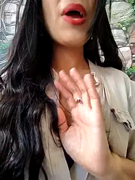 Snapshot of Astrid-- chatting on November 20, 7:46 pm Astrid-- online show from November 20, 7:46 pm