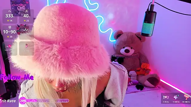 Snapshot of AshantiiSweet chatting on October 12, 11:37 pm AshantiiSweet online show from October 12, 11:37 pm